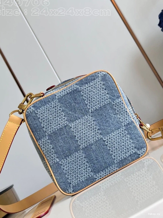 Messenger-24*24*8CM Chess VUITTON LOUIS 0712